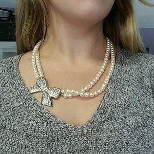 Faux Pearl Necklace with Bow
